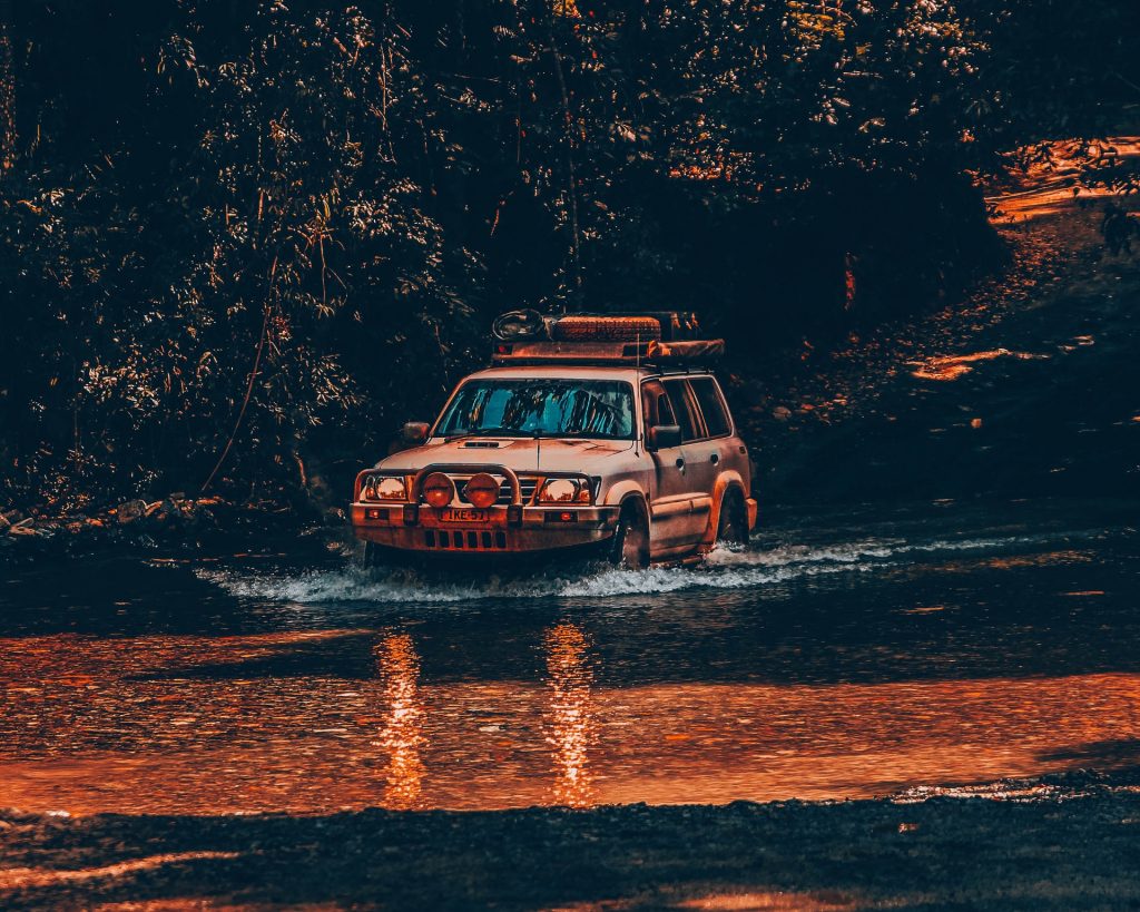 4x4 water crossing