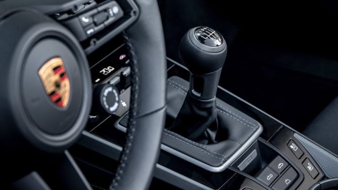 Porsche 911 gets seven-speed manual