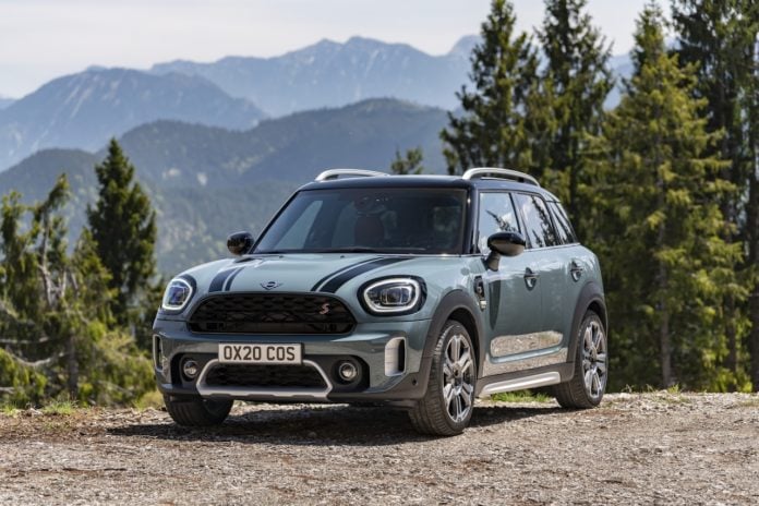 Cosmetic tweaks, some minor engine work and a new digital display headline changes to the ‘new’ Mini Countryman.