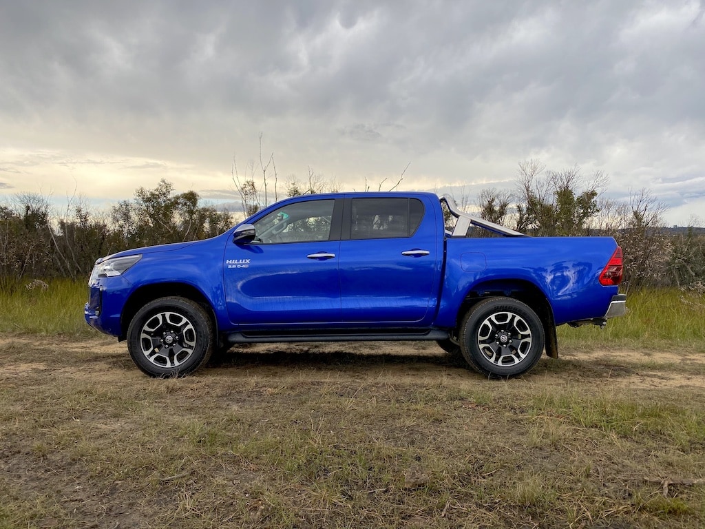 2021 Toyota HiLux SR5 Review