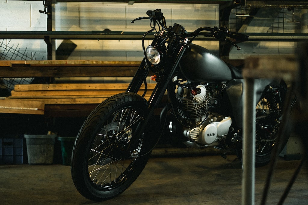 Yamaha SR250 by Lane Splitter Garage